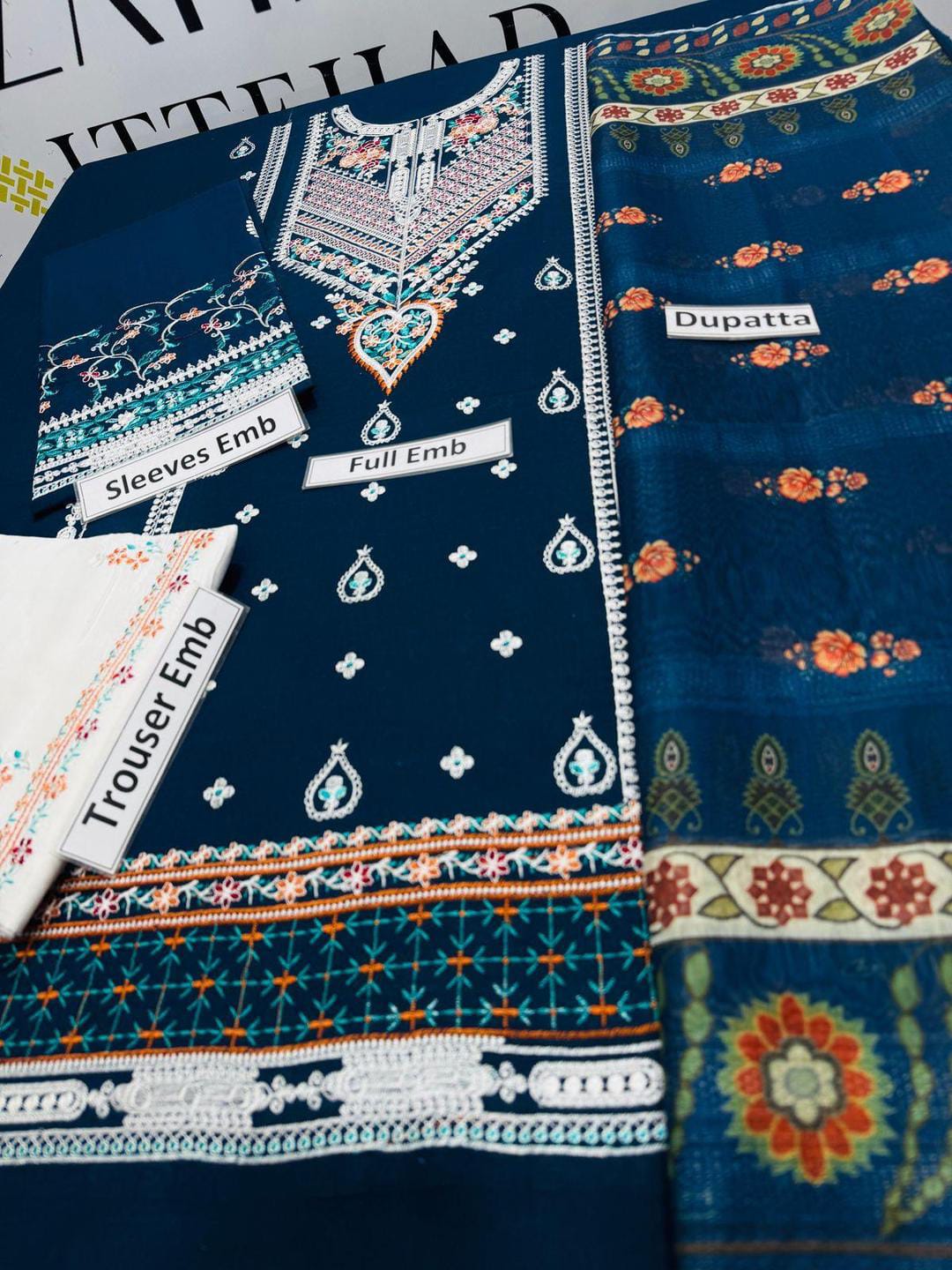 3 Pcs Women's Unstitched Embroidered Suit