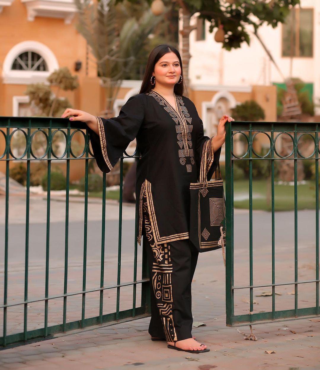 Stylish 3-Piece Women's Embroidered Shirt, Palazzo & Branded Bag Set