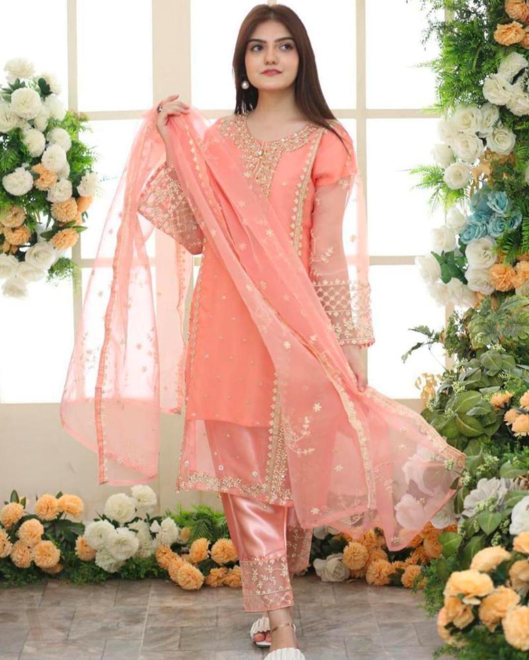 Embroidered Organza Suit – 3-Piece Pink Set for Women